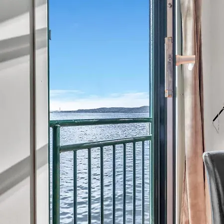 Heimby - Seaside View Luxury - Free Parking 公寓