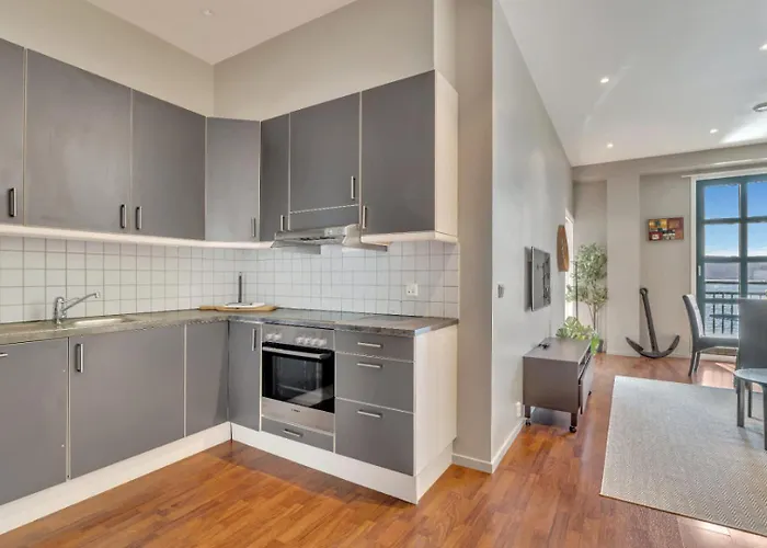 Heimby - Seaside View Luxury - Free Parking