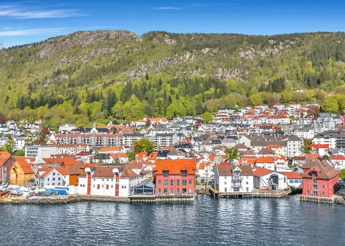 Heimby - Seaside View Luxury - Free Parking